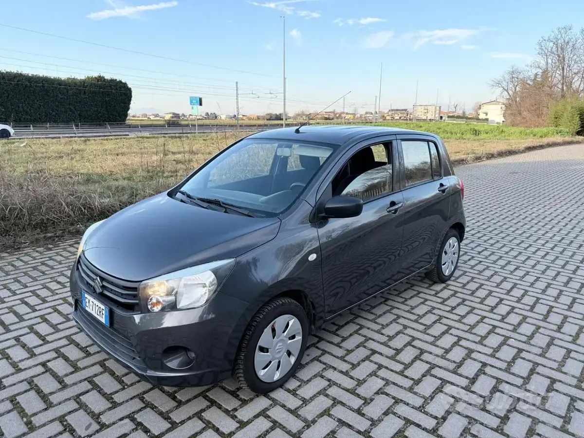 Usata Suzuki Celerio Style 68 CV (50 kW) 2015 Grigio Utilitaria