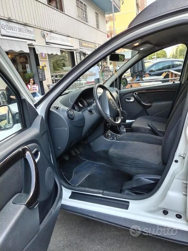 Usata Dacia Duster 107 CV (78 kW) 2012 Bianco SUV