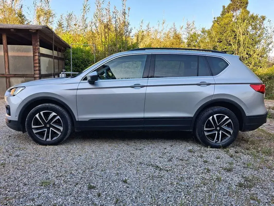 Usata Seat Tarraco Style 150 CV (110 kW) 2021 Argento SUV