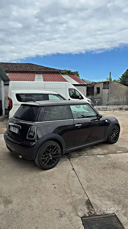 Usata Mini ONE 75 CV (55 kW) 2013 Marrone Utilitaria