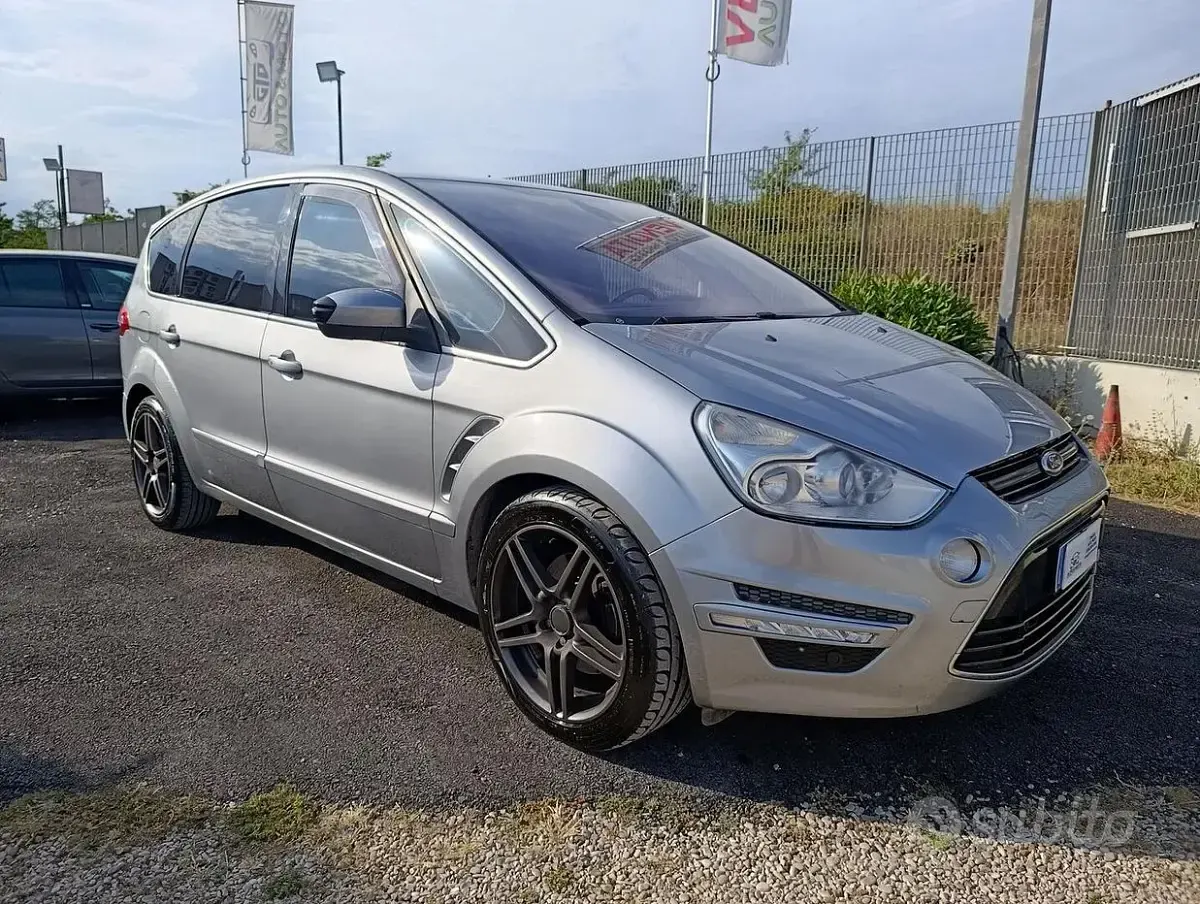 Usata Ford S-MAX Titanium 203 CV (149 kW) 2010 Grigio Monovolume