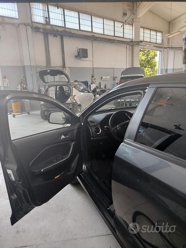 Grigio Usata 2021 DR DR 3.0 SUV | 9200 € (Buon prezzo) - Immagine 1/4