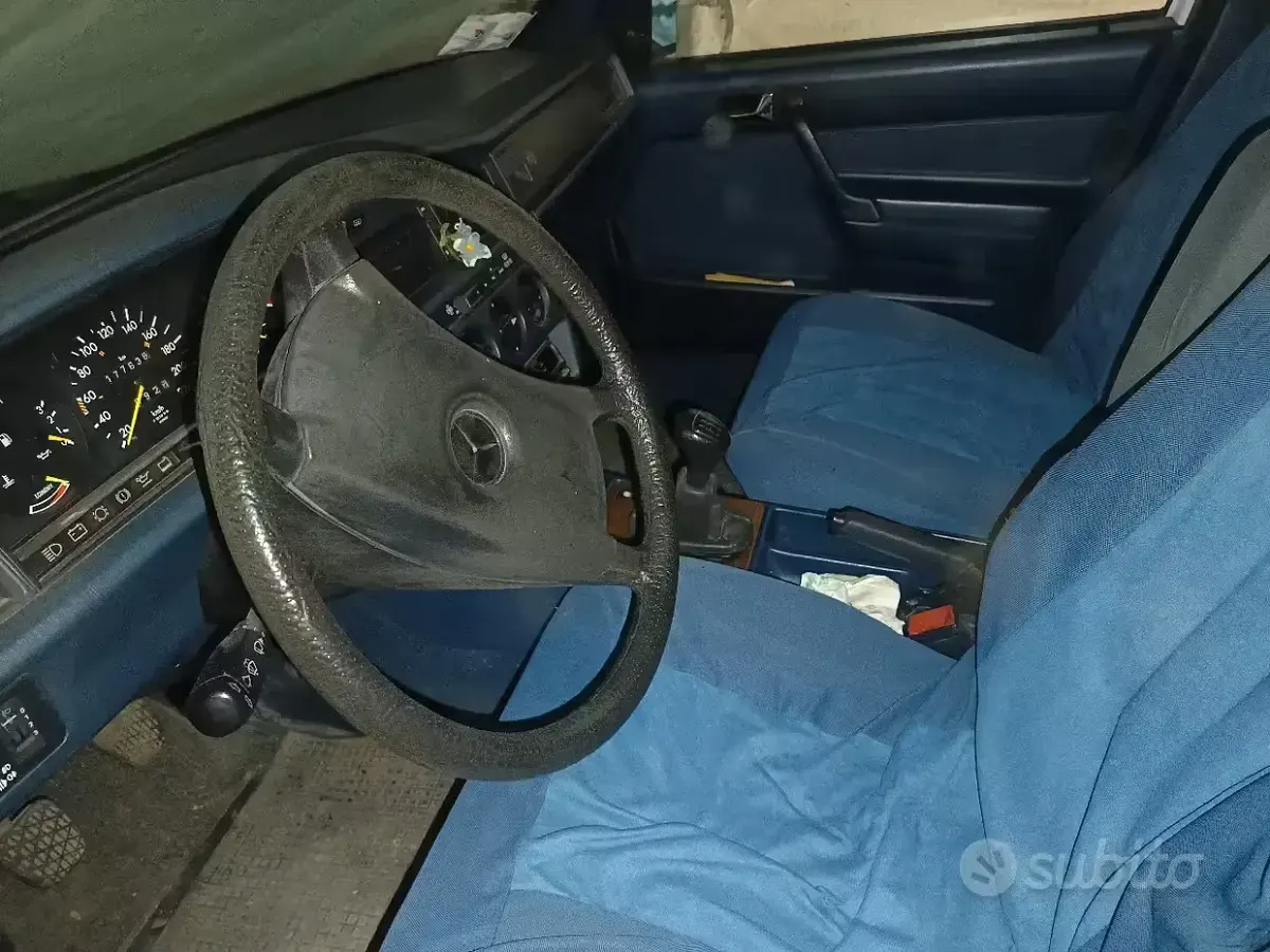 Usata Mercedes 190 1987 Bianco Berlina