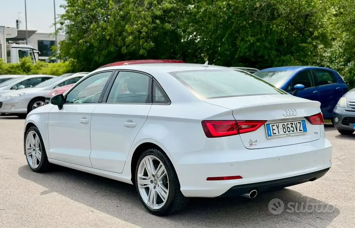 Usata Audi A3 Comfort 110 CV (80 kW) 2015 Bianco Berlina