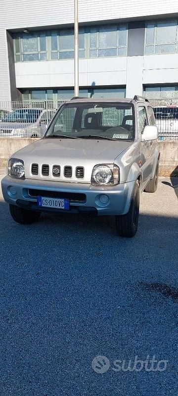 Argento Usata 2005 Suzuki Jimny SUV | 10.000 € (Buon prezzo) - Immagine 1/4