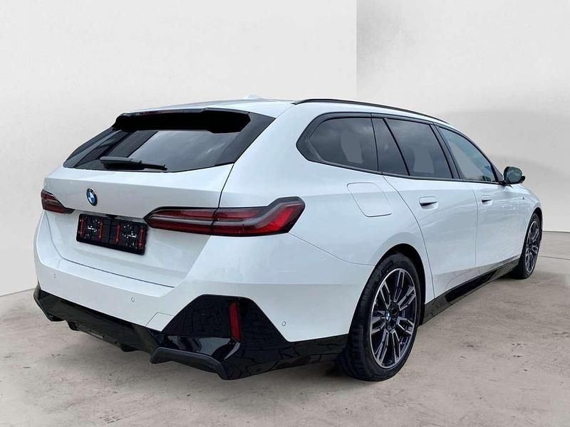 Usata BMW 520 M Sport 197 CV (144 kW) 2024 Bianco Station wagon