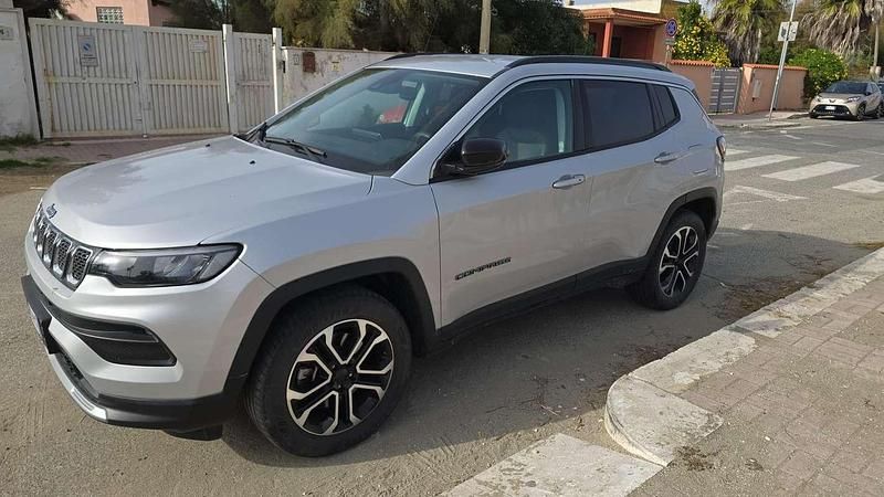 Usata Jeep Compass Altitude 131 CV (96 kW) 2024 Argento SUV