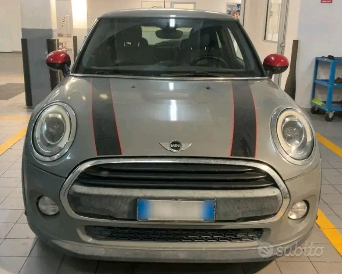 Usata Mini Cooper D 95 CV (69 kW) 2015 Grigio Utilitaria