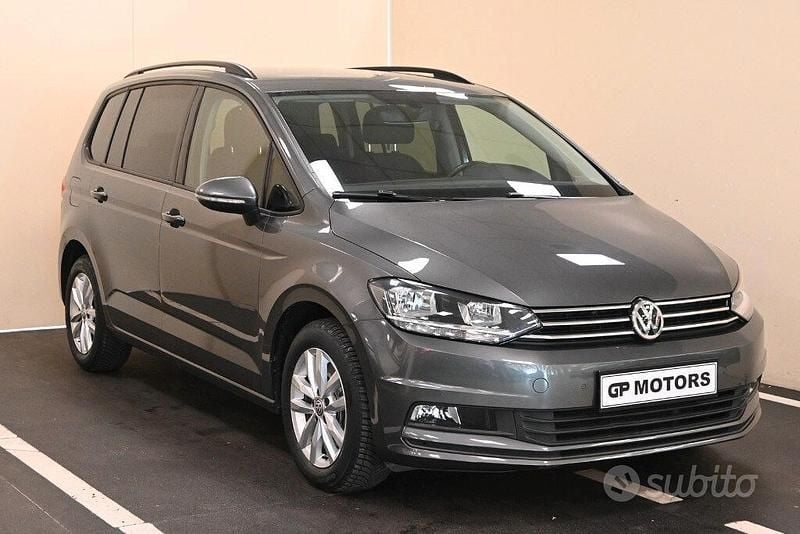 Usata VW Touran 115 CV (84 kW) 2018 Grigio Monovolume