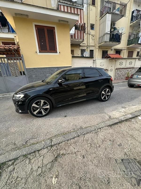 Usata Audi A1 116 CV (85 kW) 2019 Nero SUV