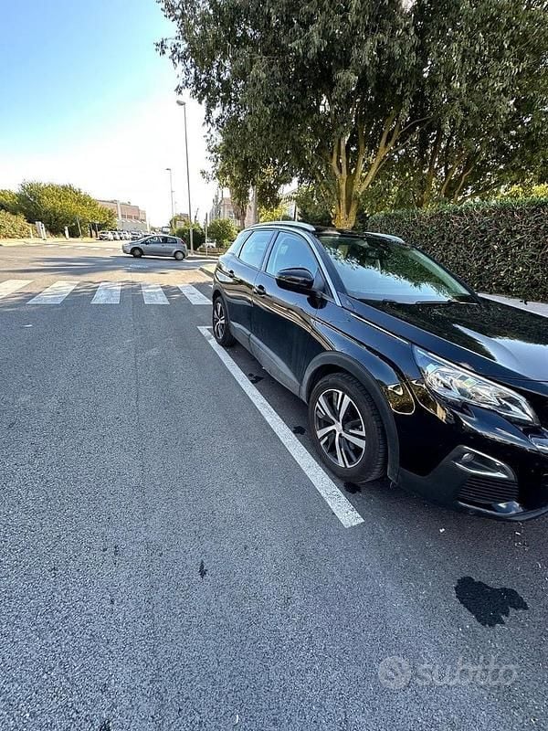 Usata Peugeot 3008 Allure 120 CV (88 kW) 2019 Nero SUV