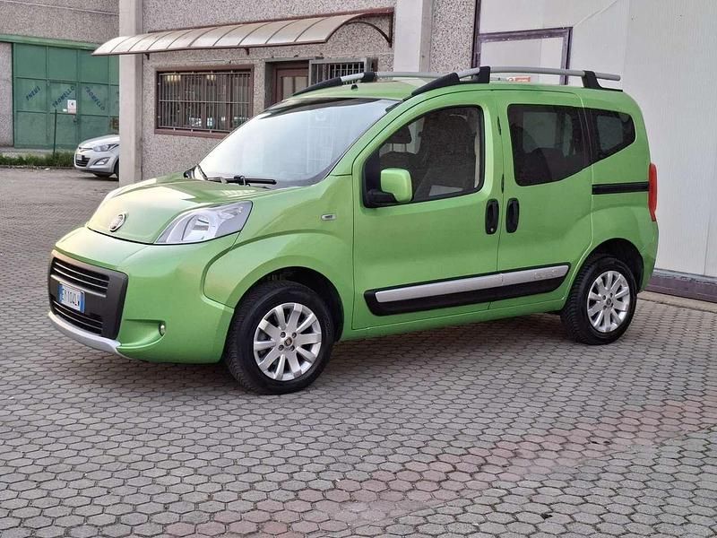 Usata Fiat Qubo Trekking 95 CV (69 kW) 2015 Verde Monovolume