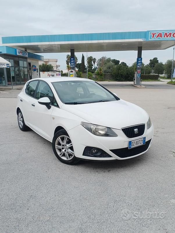 Usata Seat Ibiza 90 CV (66 kW) 2011 Bianco Berlina