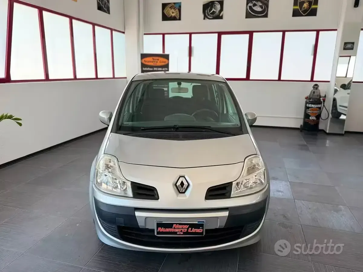 Usata Renault Modus 68 CV (50 kW) 2009 Grigio Monovolume