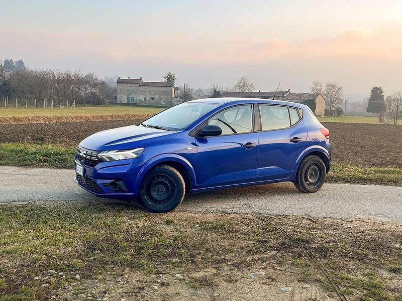 Usata Dacia Sandero 101 CV (74 kW) 2023 Blu/azzurro Berlina
