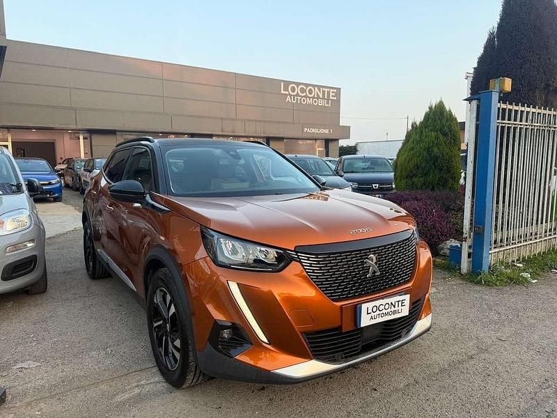 Usata Peugeot 2008 Allure 131 CV (96 kW) 2021 Arancione SUV