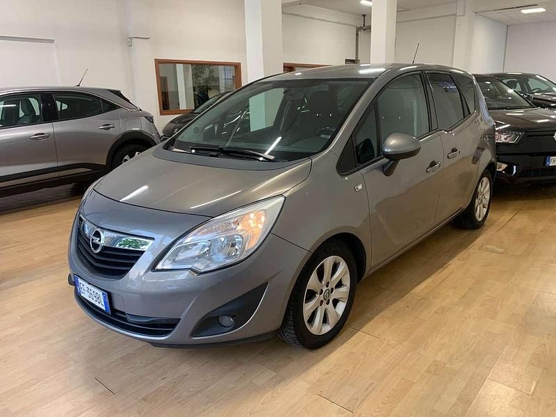 Beige Usata 2011 Opel Meriva Cosmo Monovolume | 4900 € (Buon prezzo) - Immagine 1/4
