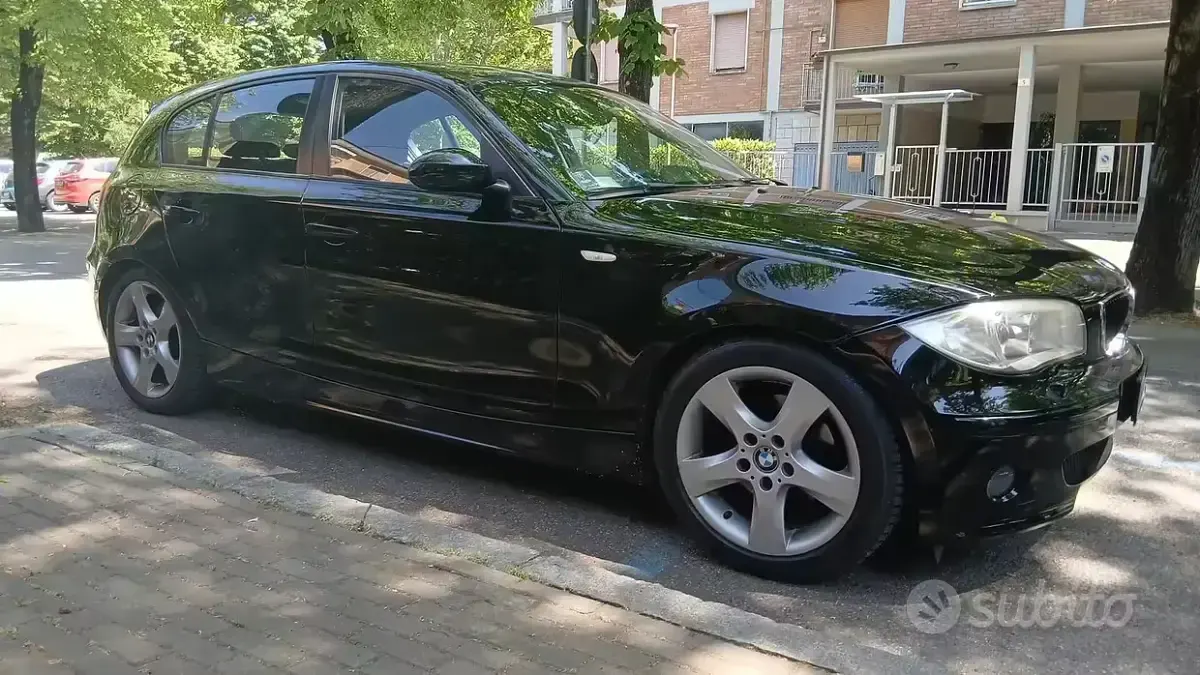 Usata BMW 120 177 CV (130 kW) 2007 Blu Utilitaria