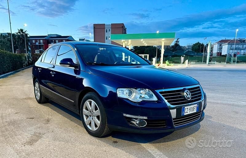 Usata VW Passat 140 CV (102 kW) 2006 Blu Berlina