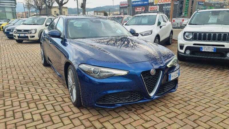 Usata Alfa Romeo Giulia Business 180 CV (132 kW) 2017 Blu Berlina