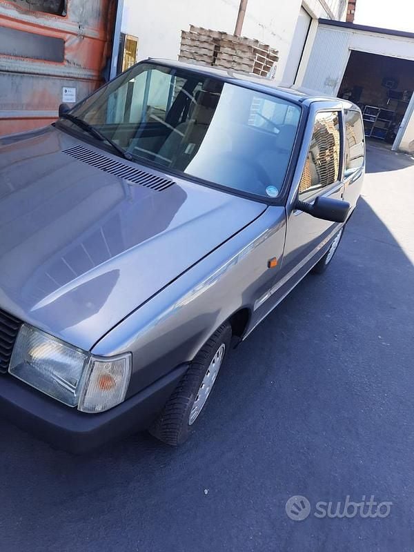 Usata Fiat Uno 45 CV (33 kW) 1985 Grigio Utilitaria