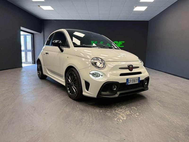 Usata Abarth 695 Competizione 179 CV (131 kW) 2023 Bianco Utilitaria
