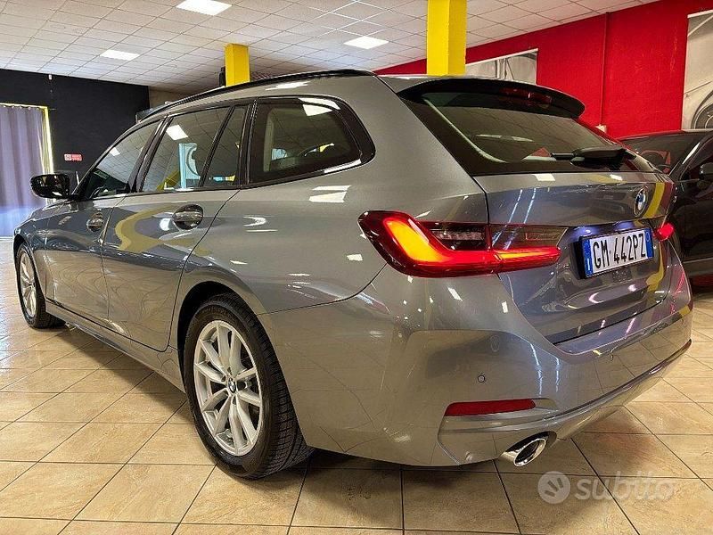 Usata BMW 318 150 CV (110 kW) 2023 Grigio Station wagon