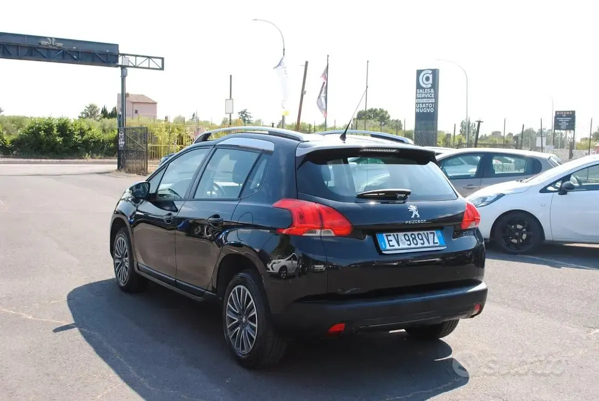Usata Peugeot 2008 Active 68 CV (50 kW) 2014 Nero SUV