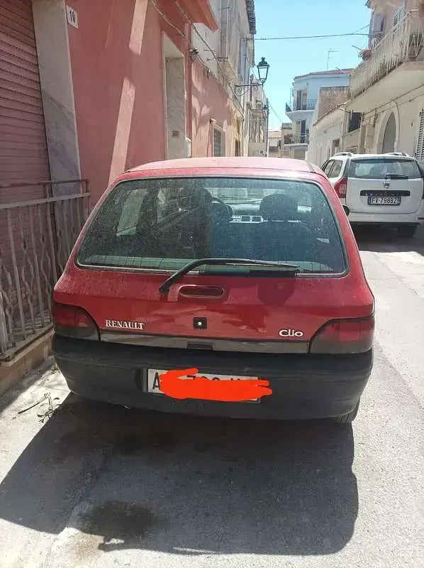 Usata Renault Clio 58 CV (42 kW) 1997 Utilitaria