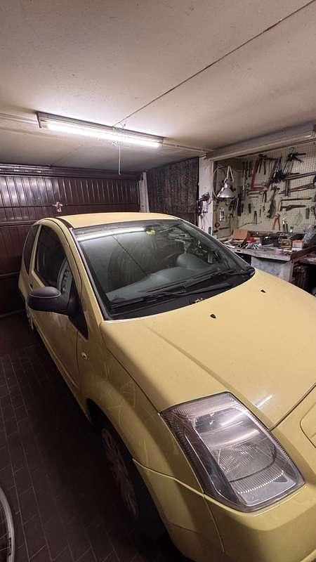 Usata Citroën C2 Exclusive 60 CV (44 kW) 2005 Giallo Utilitaria
