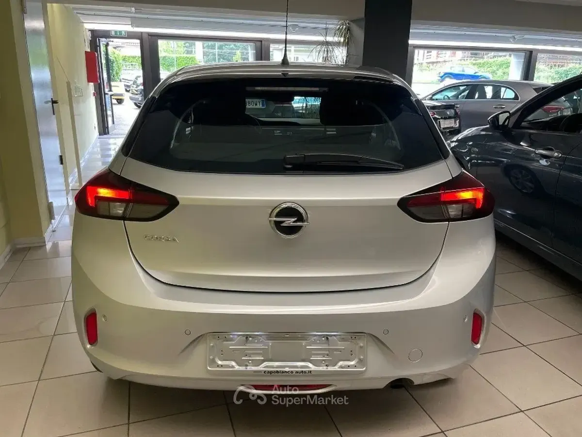 Usata Opel Corsa Business 75 CV (55 kW) 2023 Argento Utilitaria