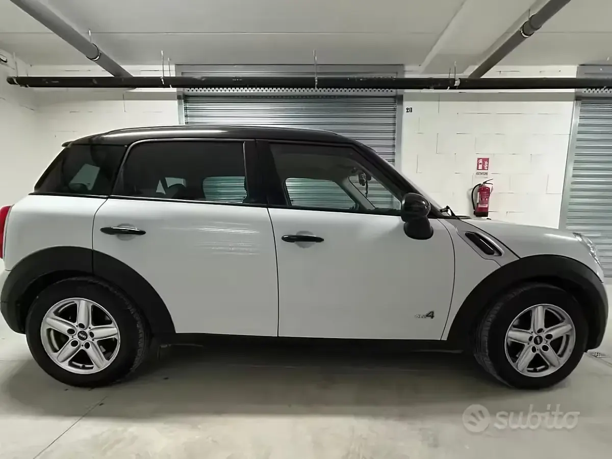 Usado Mini Countryman 90 CV (66 kW) 2011 Blanco SUV