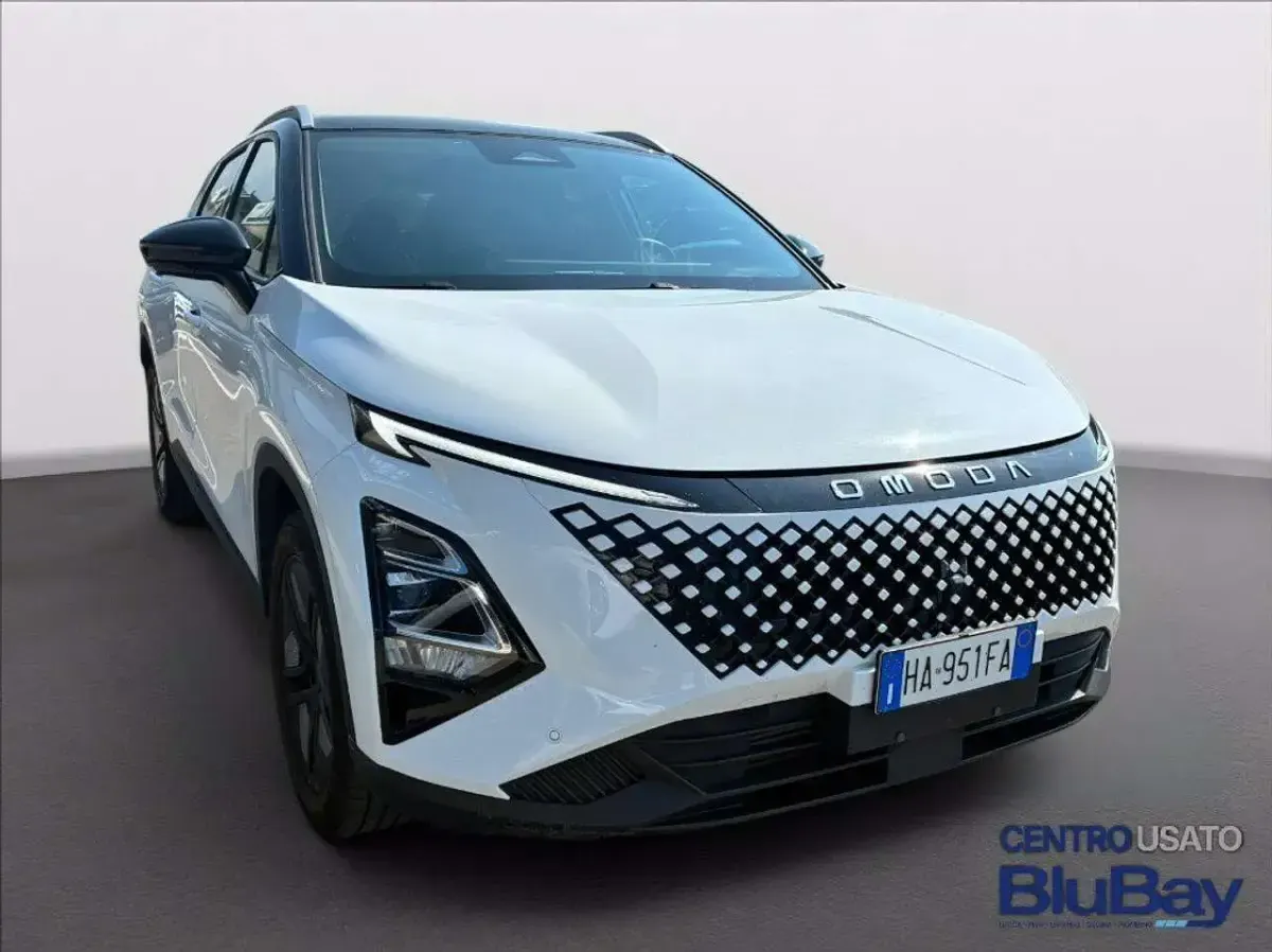 Usata Omoda 5 147 CV (108 kW) 2025 Bianco SUV