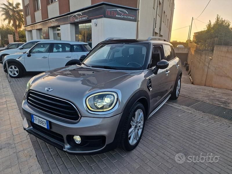 Usata Mini Cooper D Countryman Business 150 CV (110 kW) 2018 Grigio SUV