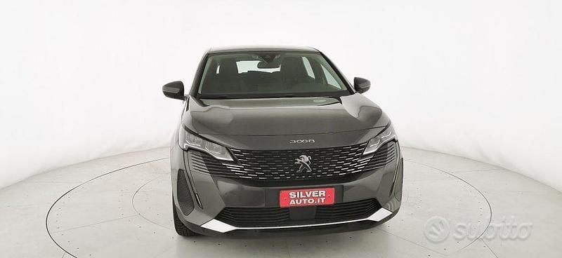 Usata Peugeot 3008 Business-Line 131 CV (96 kW) 2021 Grigio metallizzato SUV