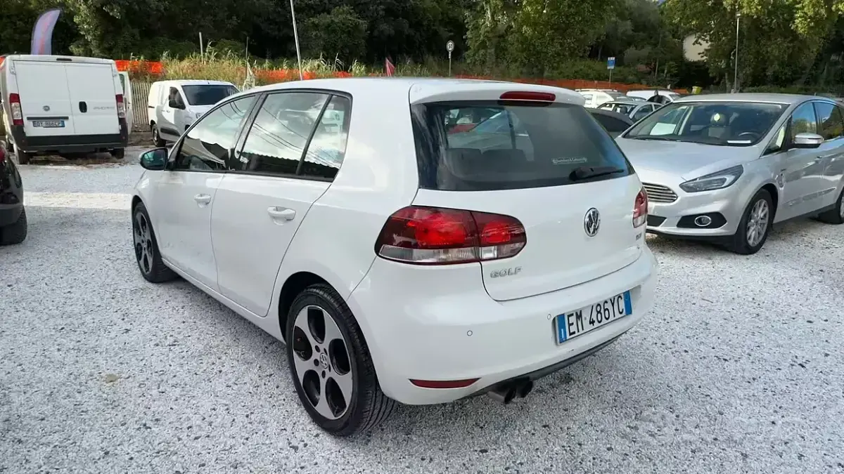 Usata VW Golf VII Highline 122 CV (89 kW) 2012 Bianco Berlina