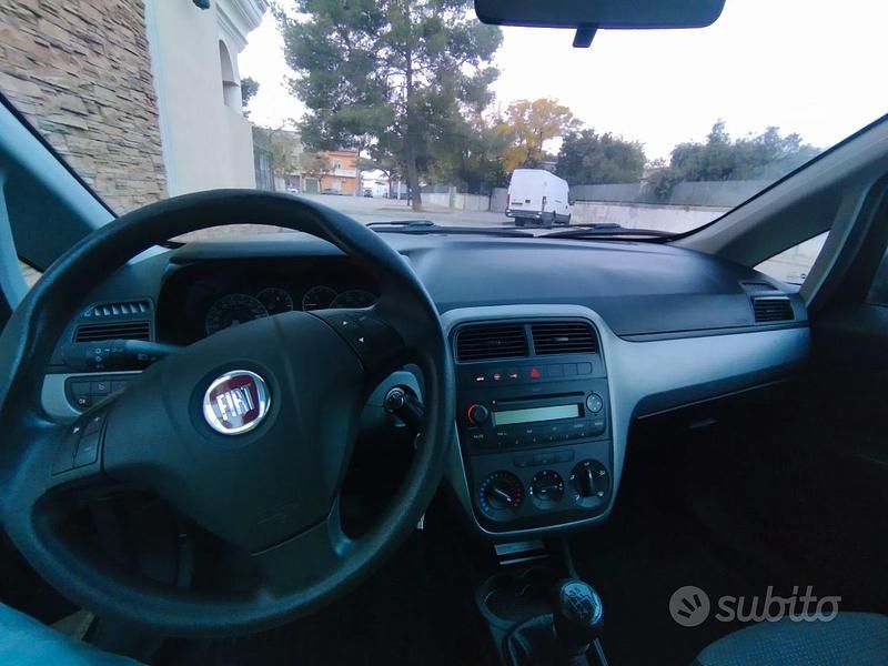 Usata Fiat Punto 69 CV (50 kW) 2014 Nero Berlina