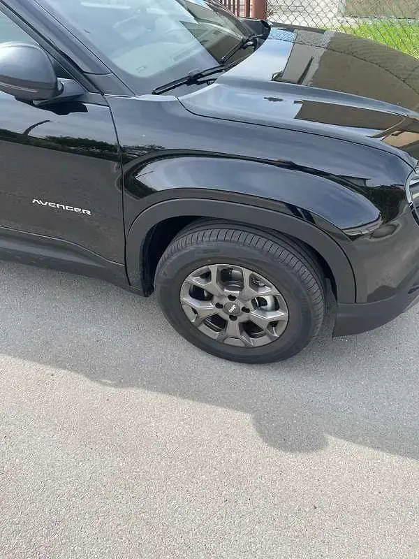 Nuova Jeep Avenger Longitude 101 CV (74 kW) 2025 Nero SUV