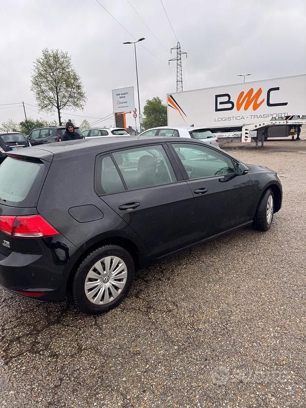 Usata VW Golf VII Trendline 90 CV (66 kW) 2014 Nero Berlina
