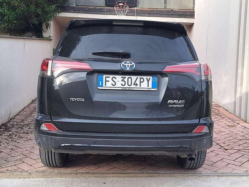 Usata Toyota RAV4 Hybrid 155 CV (114 kW) 2018 Nero SUV