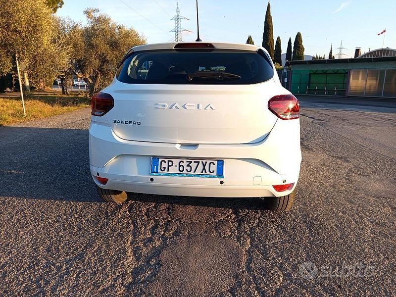 Usata Dacia Sandero 65 CV (47 kW) 2023 Bianco Berlina