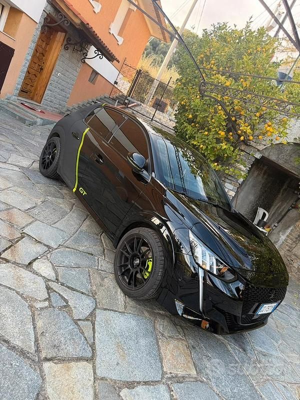 Usata Peugeot 208 GT 2021 Utilitaria