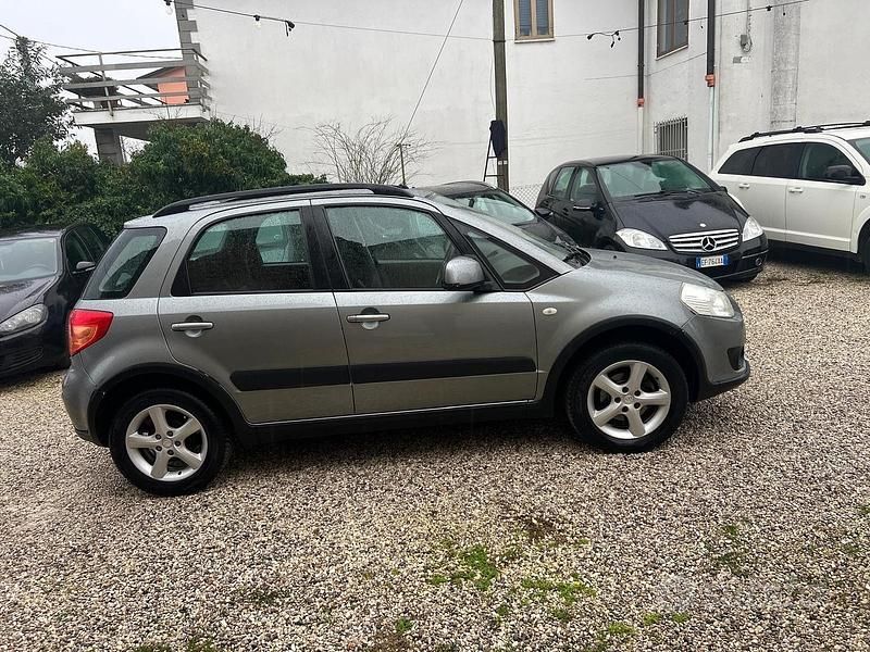 Usata Suzuki SX4 107 CV (78 kW) 2008 Grigio Station wagon