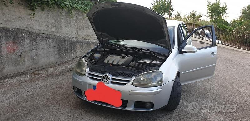 Usata VW Golf IV 105 CV (77 kW) 2003 Grigio Berlina