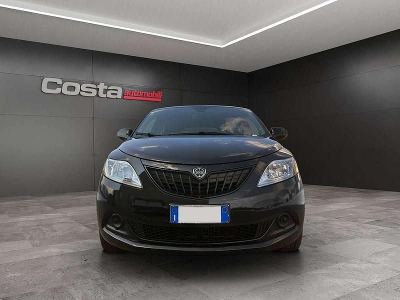 Usata Lancia Ypsilon Silver 69 CV (50 kW) 2023 Nero Utilitaria