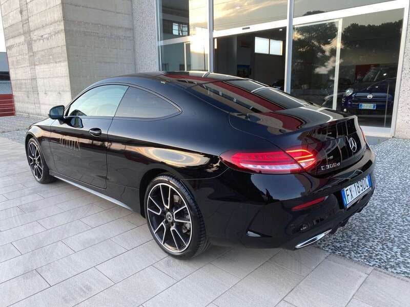 Usata Mercedes C300 Premium Plus 245 CV (180 kW) 2019 Nero Berlina