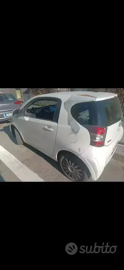 Usata Toyota iQ 98 CV (72 kW) 2009 Bianco Utilitaria