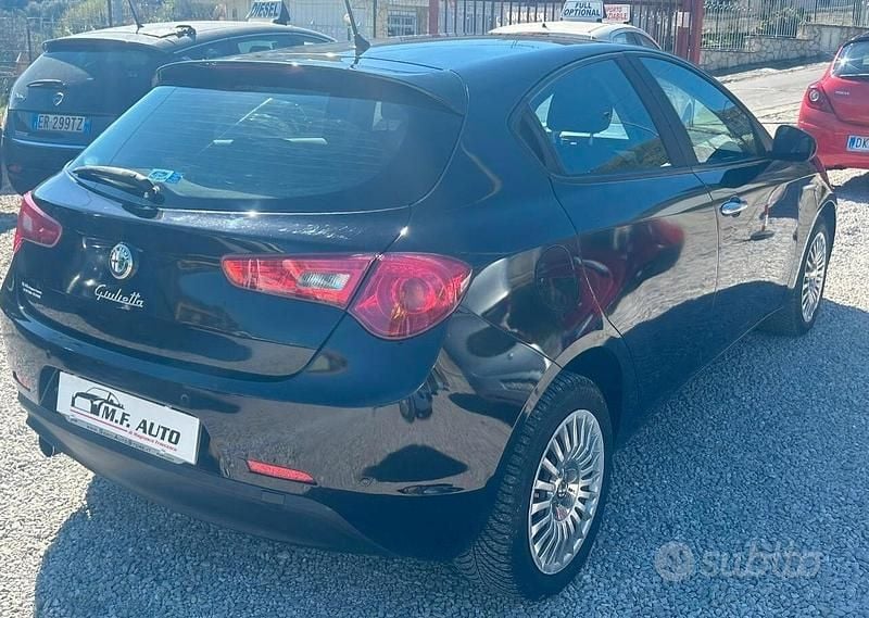 Usata Alfa Romeo Giulietta Distinctive 105 CV (77 kW) 2012 Nero Utilitaria