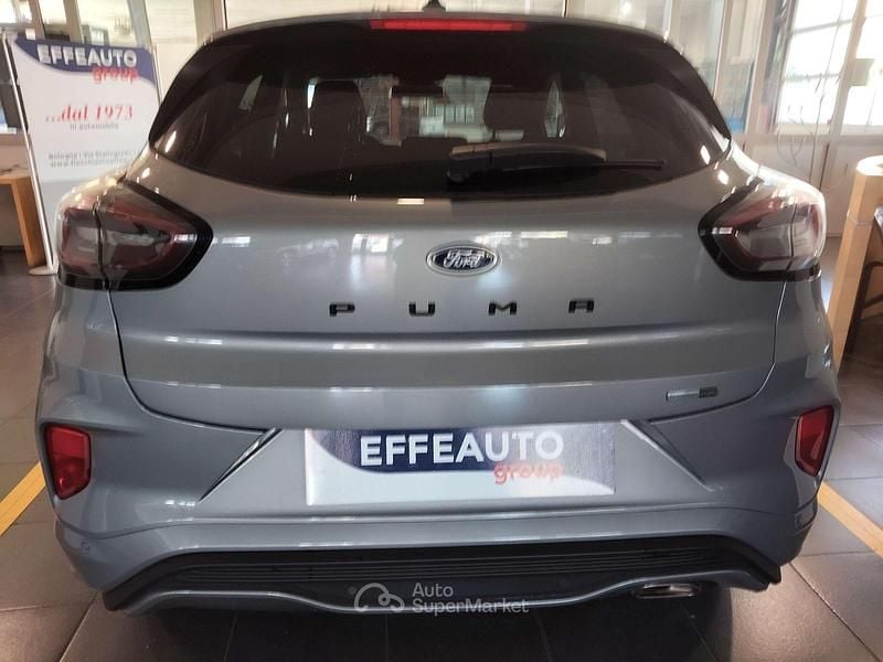 Usata Ford Puma ST-Line X 125 CV (91 kW) 2022 Cactus grey SUV