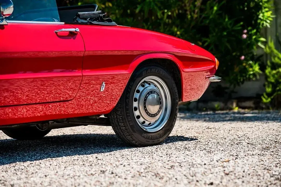 Usata Alfa Romeo GT Junior 88 CV (64 kW) 1969 Rosso Cabrio